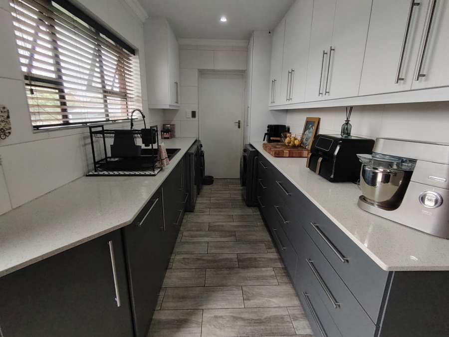 3 Bedroom Property for Sale in Tergniet Western Cape